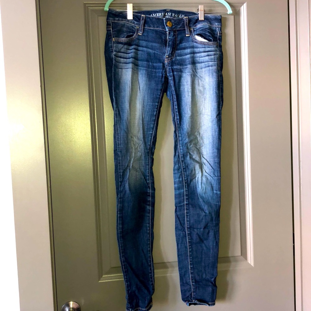 Medium/dark wash American Eagle Jeans